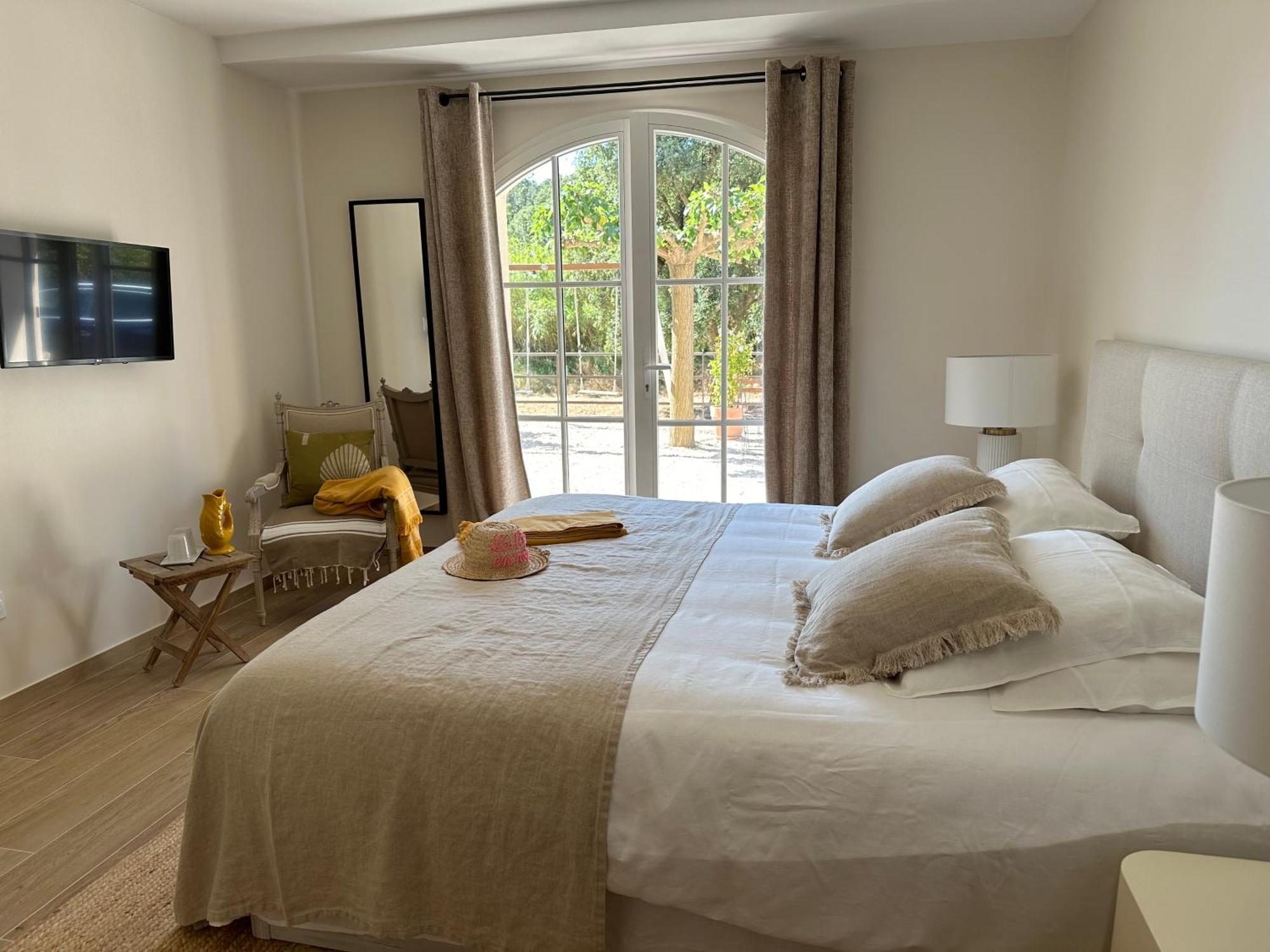 Le Clos Des Sept Palmiers Cavalaire-sur-Mer Exterior photo